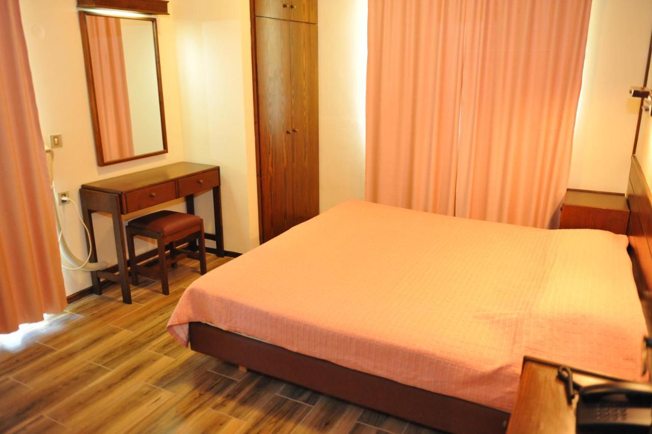 Niki Aparthotel