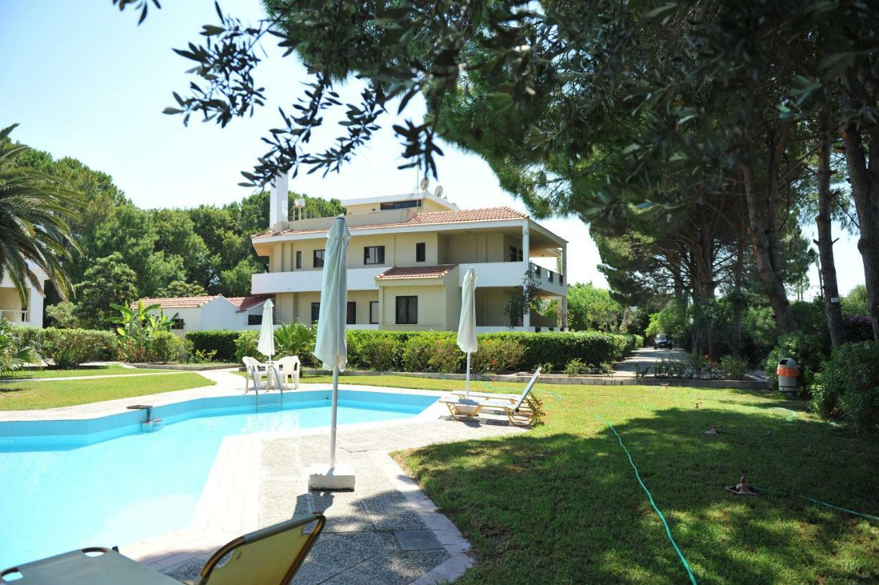 Niki 3* Lalyssos